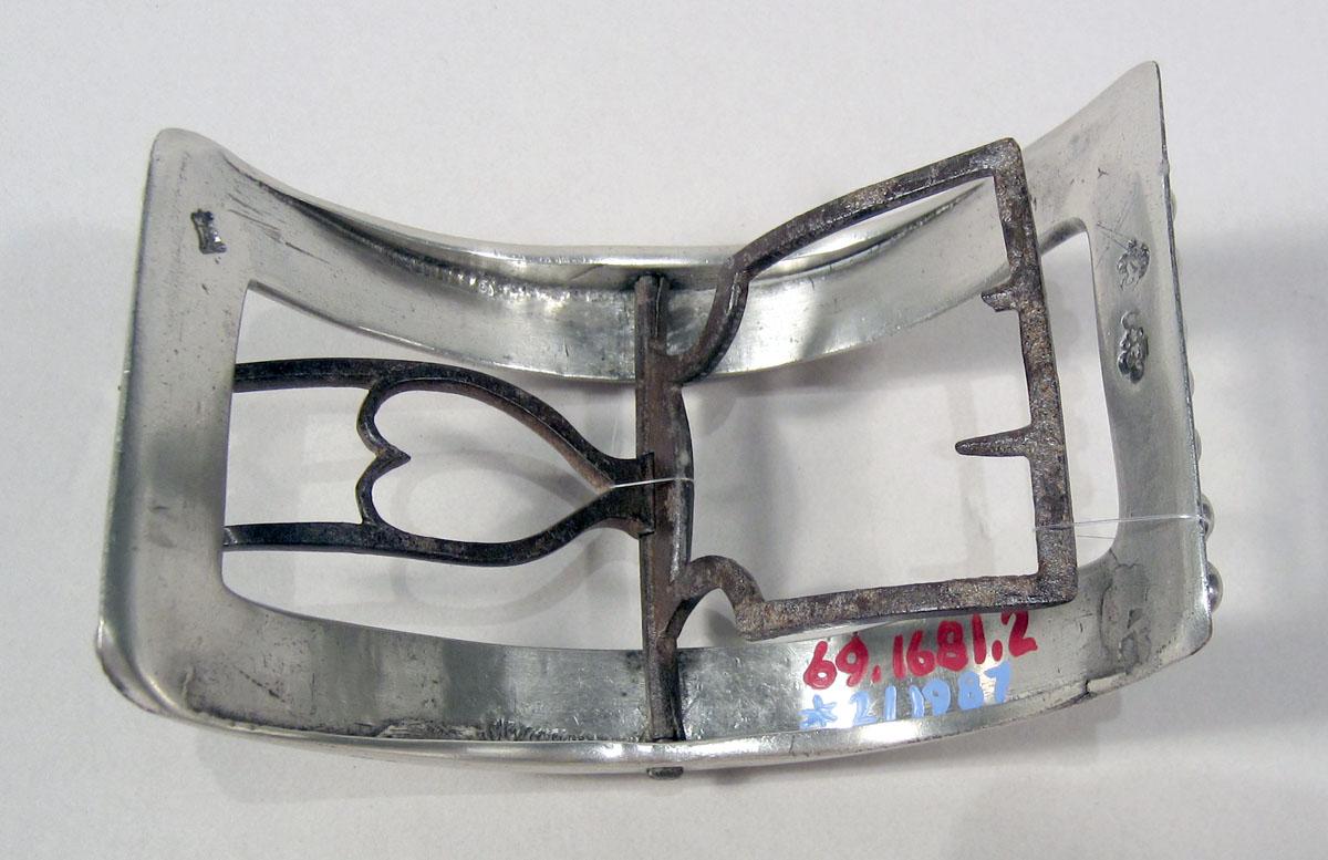 1969.1681.002 Buckle underside