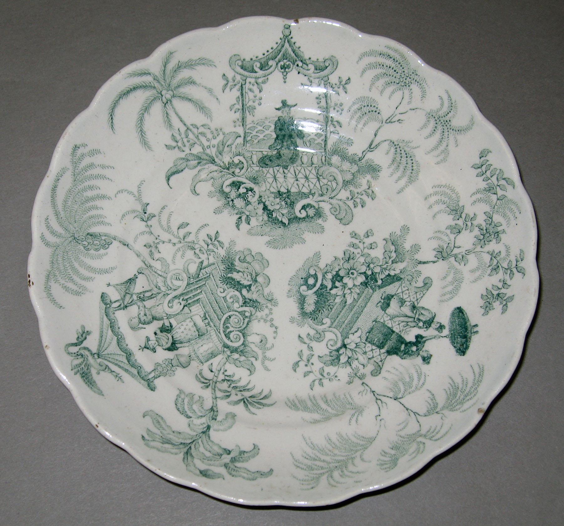 1969.1736 Earthenware saucer