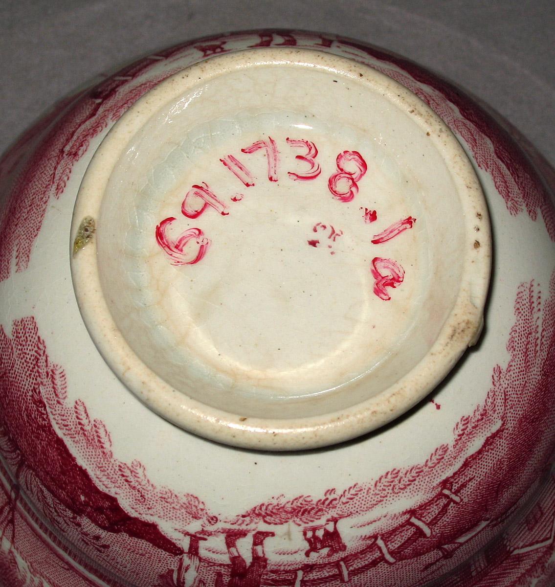 1969.1738.001 A Adams earthenware teabowl (underside)