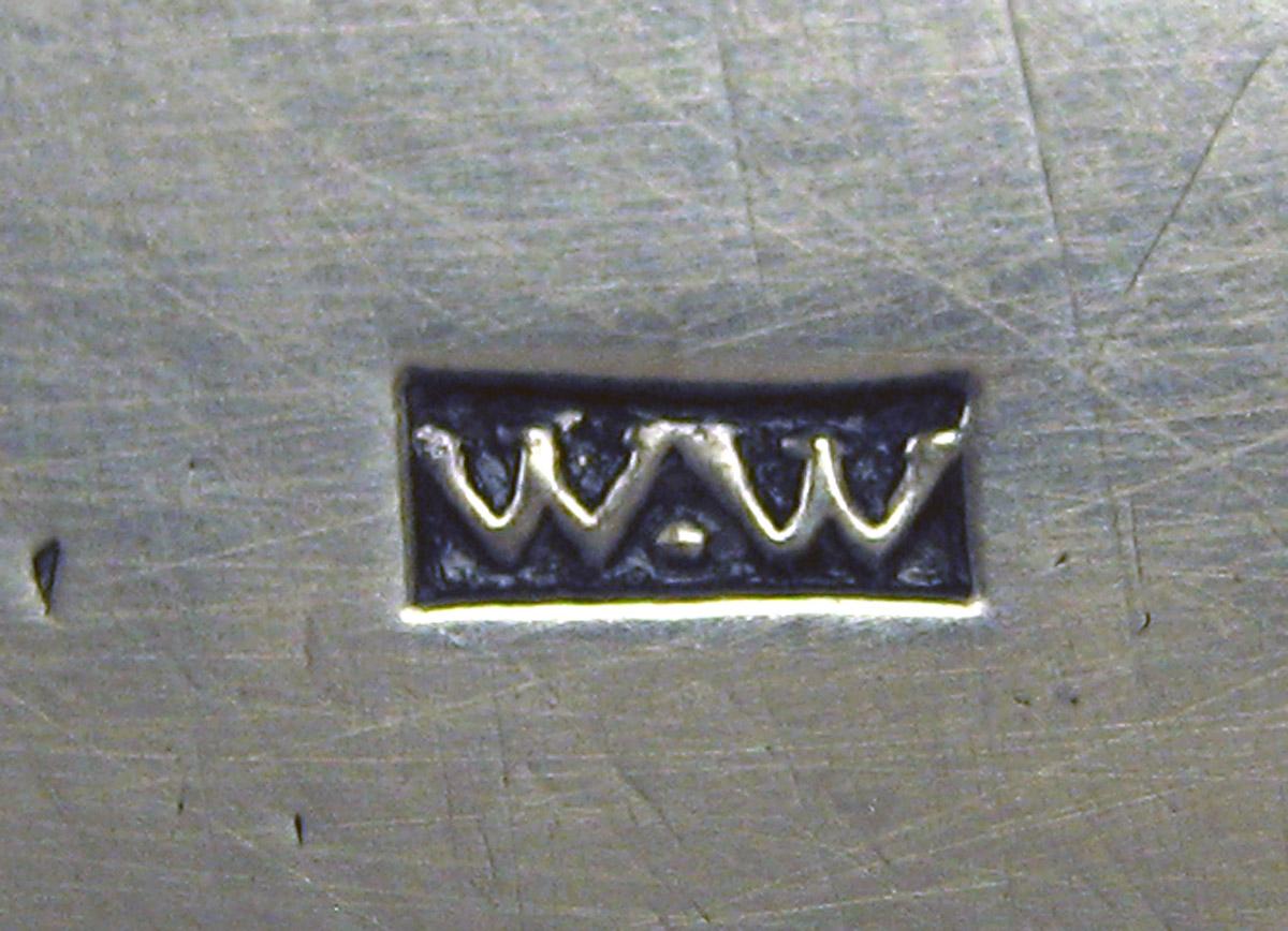 1957.0042 Silver Salver mark 1