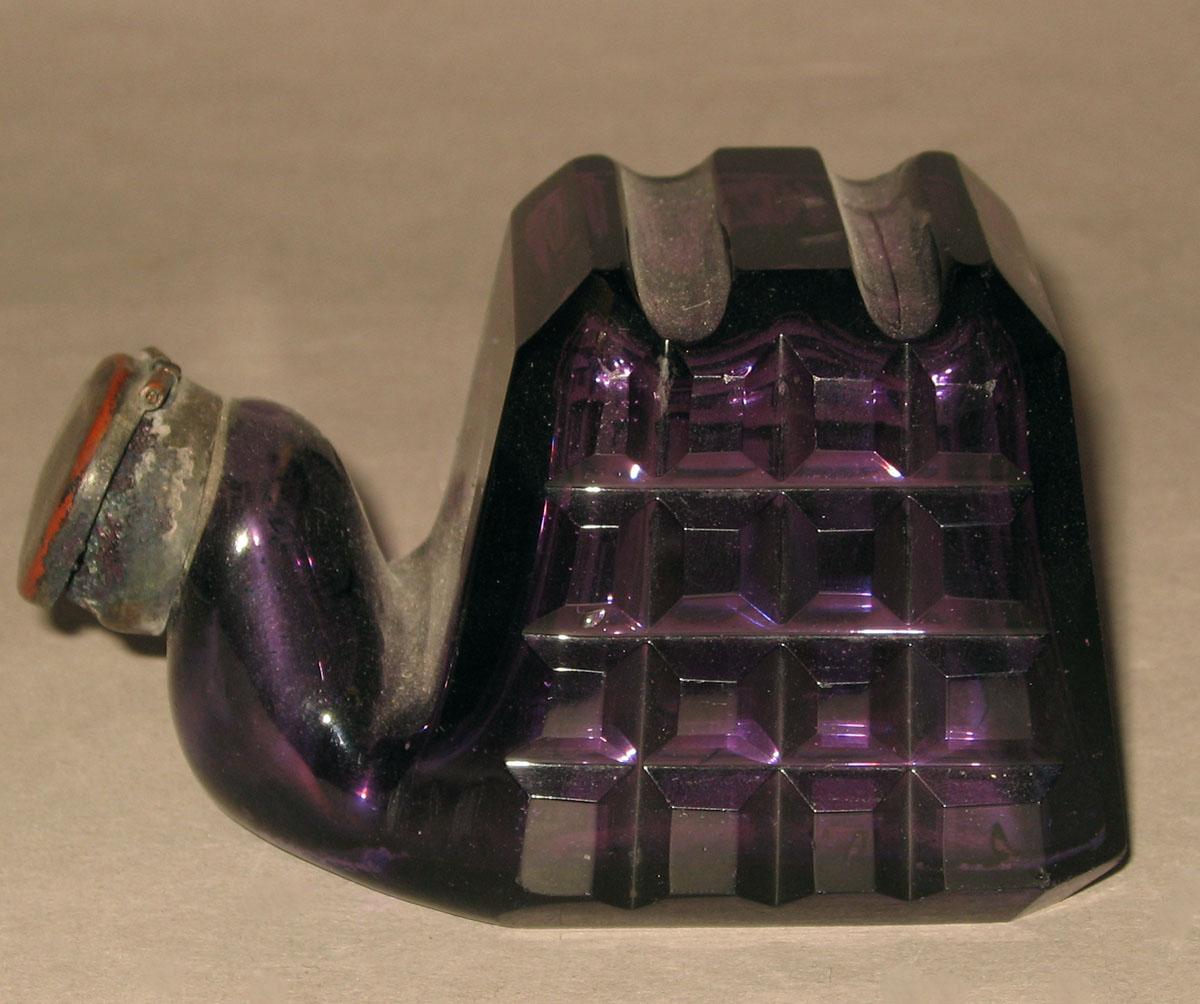 1969.1849 Glass inkwell