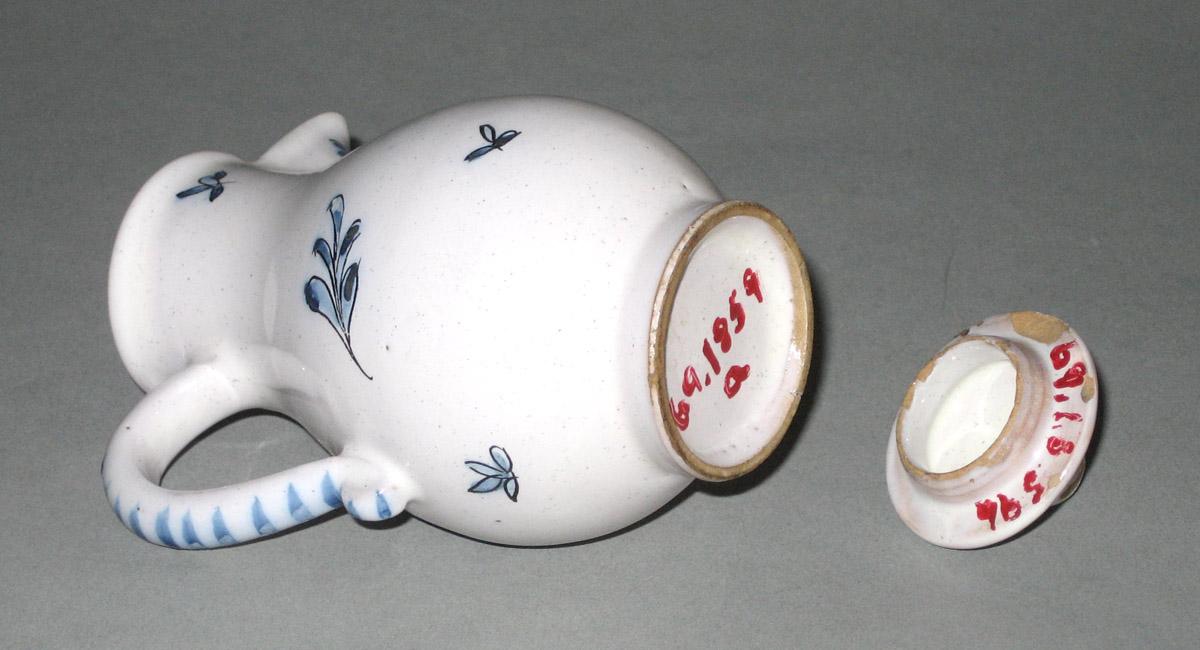 1969.1859 A, B Delft jug bottom