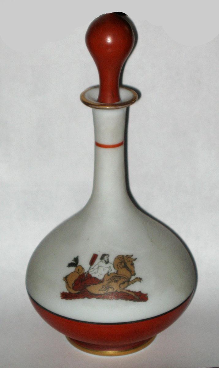1969.1866.002 A, B Glass bottle (side 2)