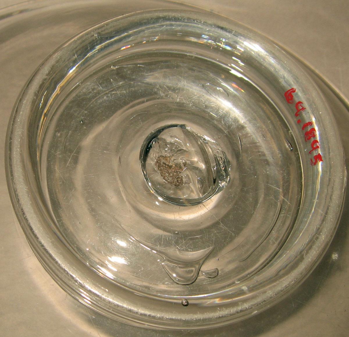 1969.1895 Glass bowl (underside)