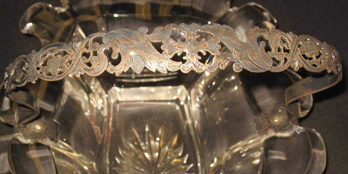 1969.1897 Glass basket (detail)