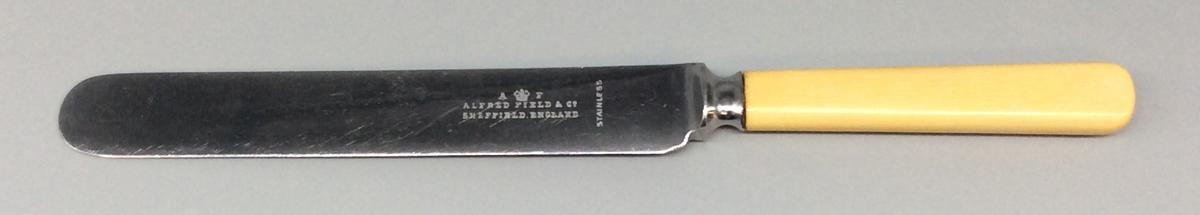 1969.1903 Knife, view 1