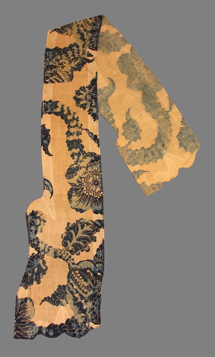 1969.1927.003 textile, printed overall