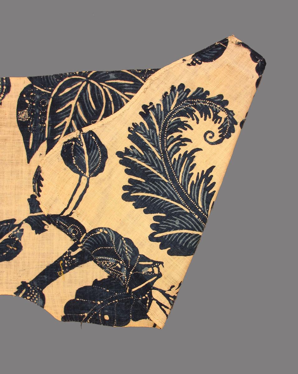 1969.1928.002 textile, printed folded corner