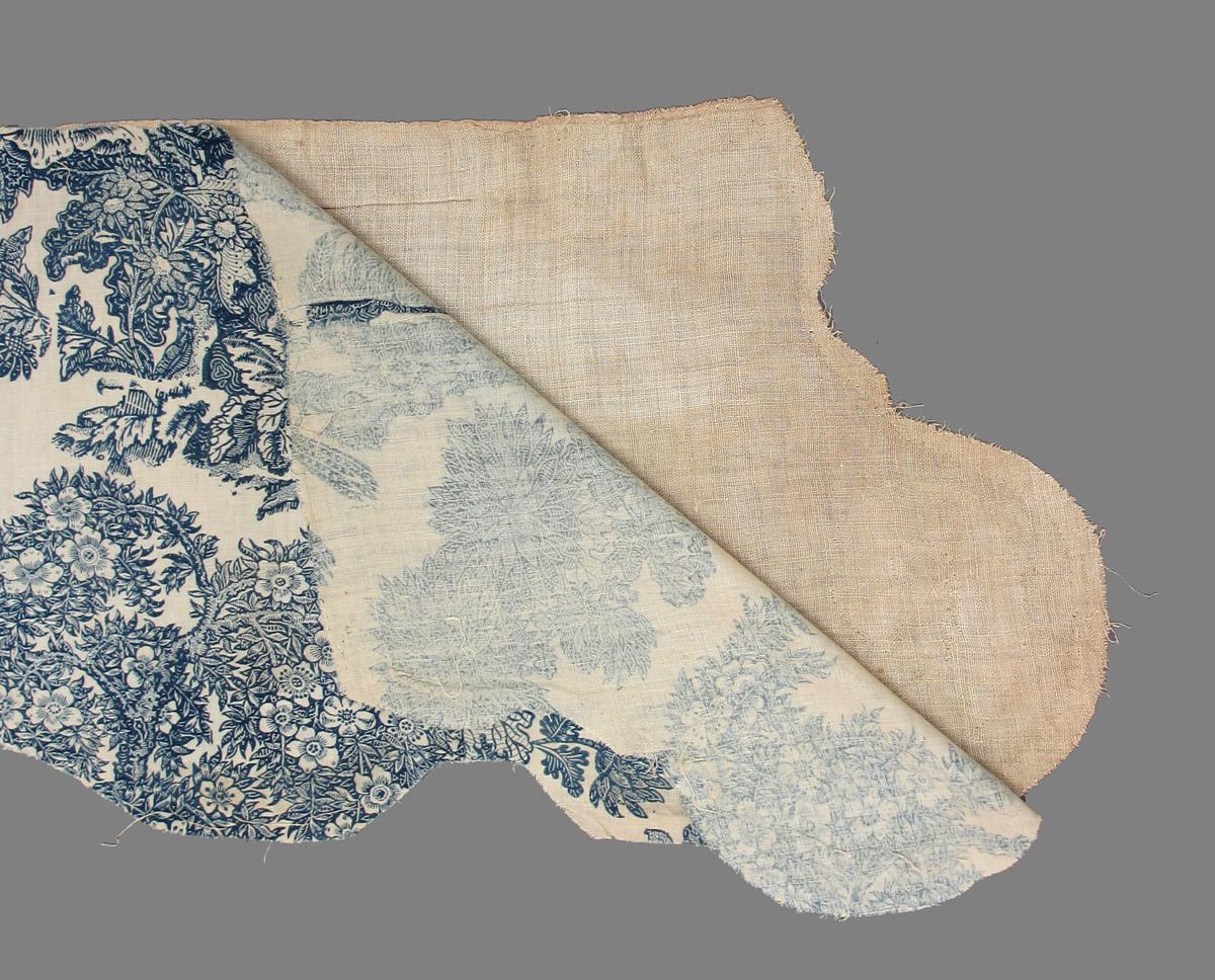 1969.1931.001 textile, printed folded corner