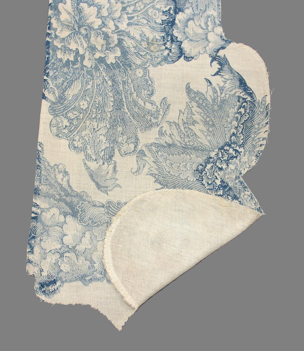 1969.1932.002 textile, printed folded corner