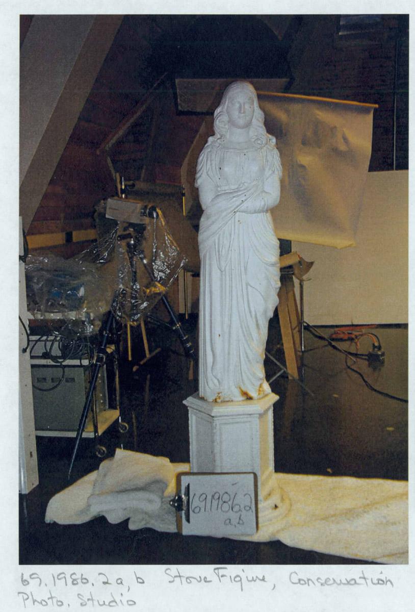 1969.1986.002 A, B Stove and pedestal