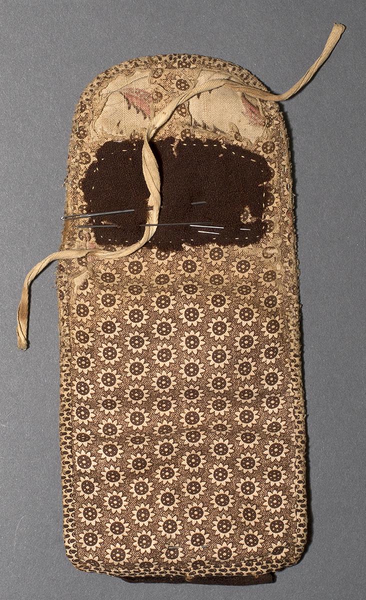 1969.1993 Sewing Roll, View 2