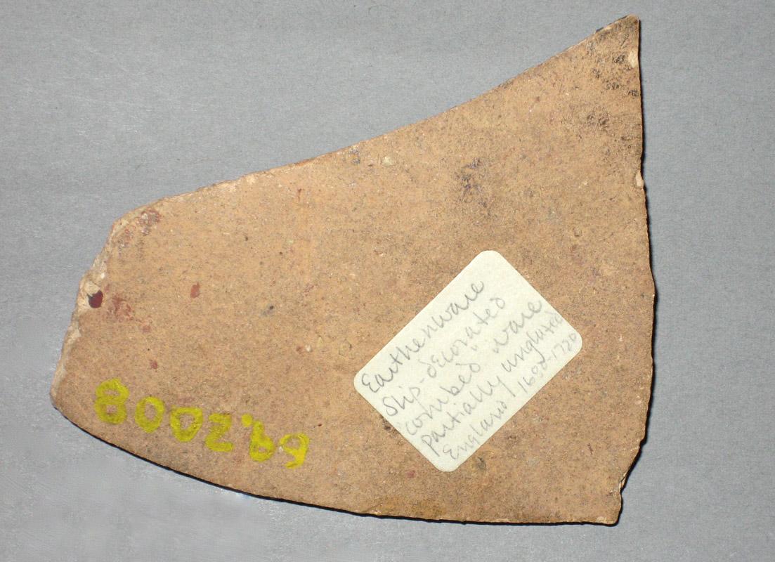 1969.1700 Ceramic fragment side2
