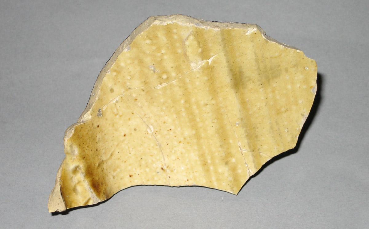 1969.2009 Ceramic fragment side2