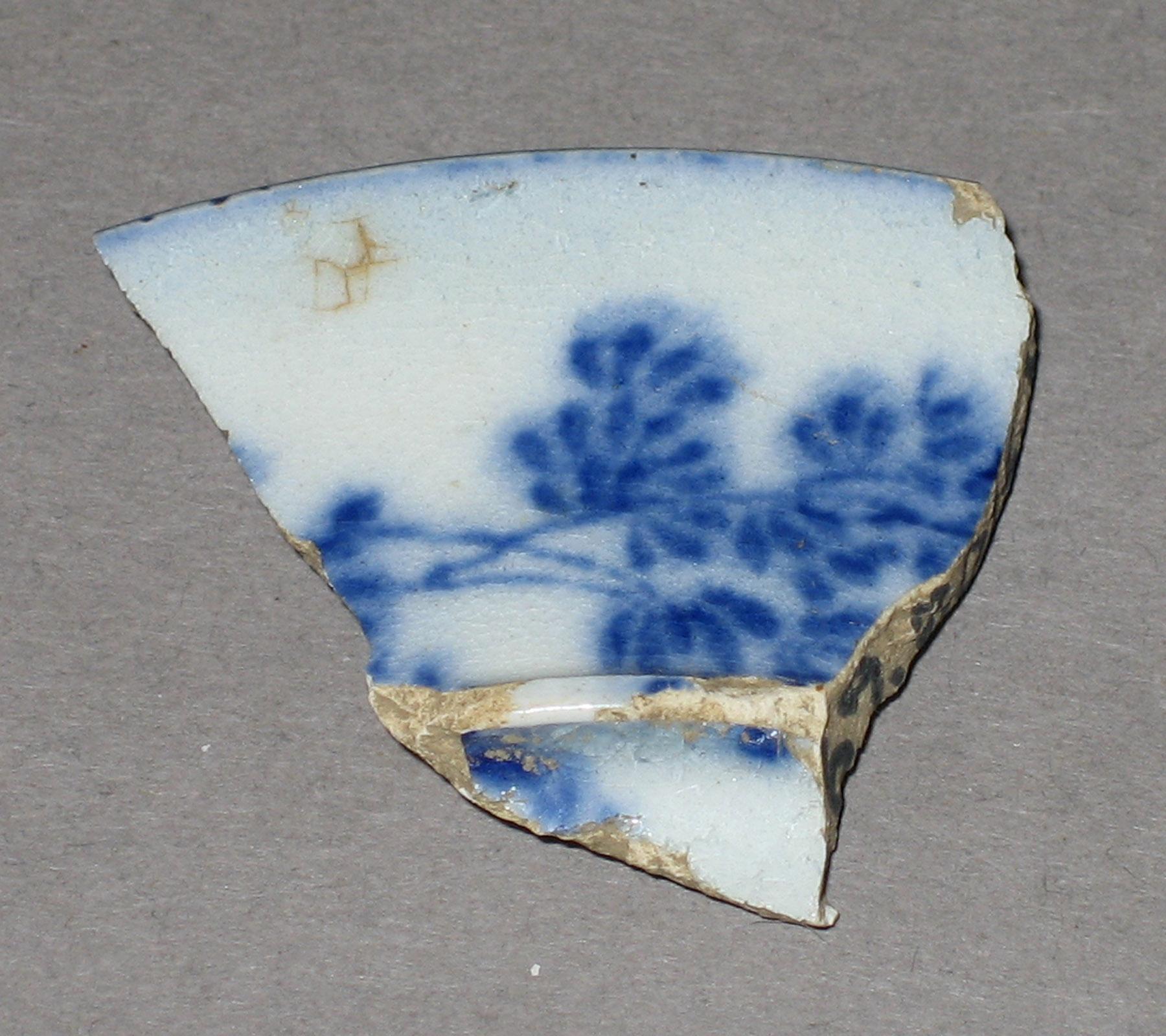 1969.2015.013 Pearlware fragment