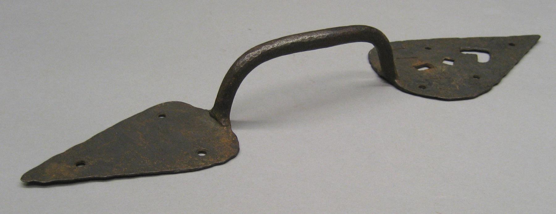 1969.2043 Door handle (view 2)