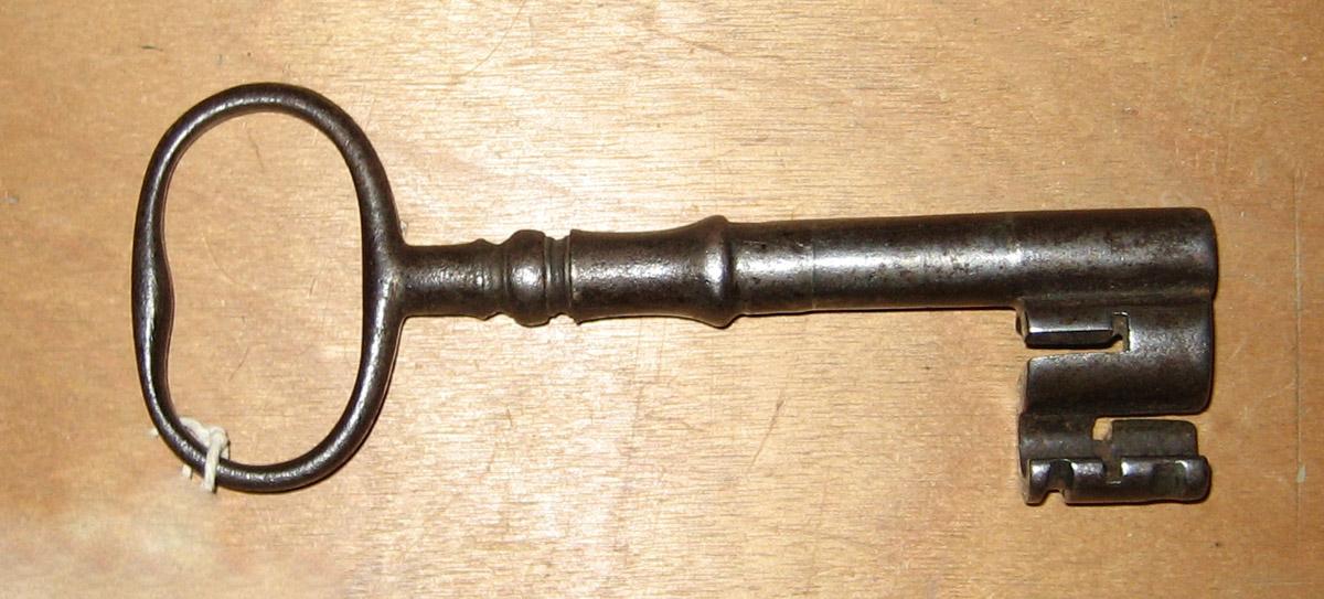 1969.2051 C Key