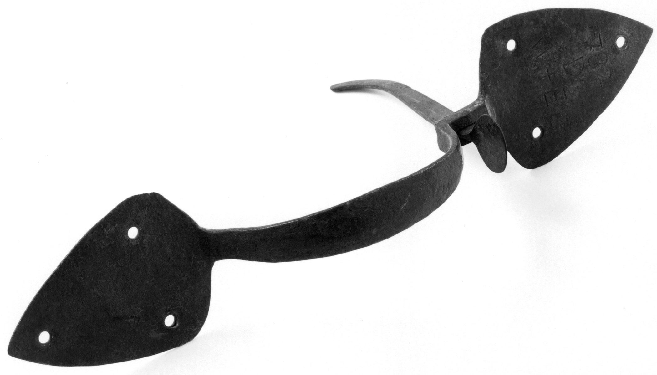 1969.2068 Door handle