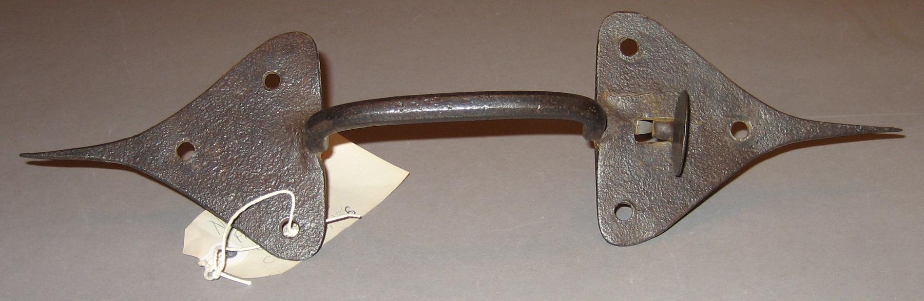 1969.2076 Door handle