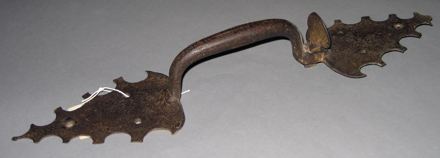 1969.2082 Door handle