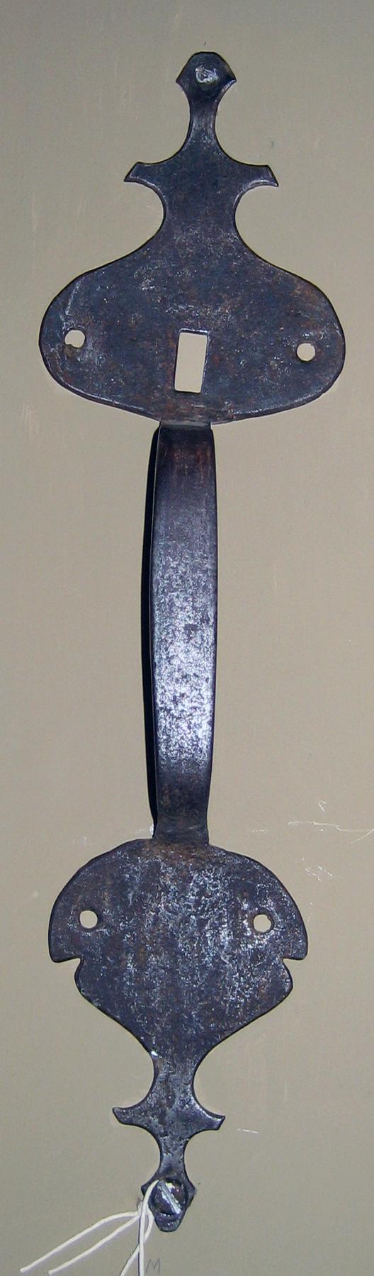 1969.2105 Door handle