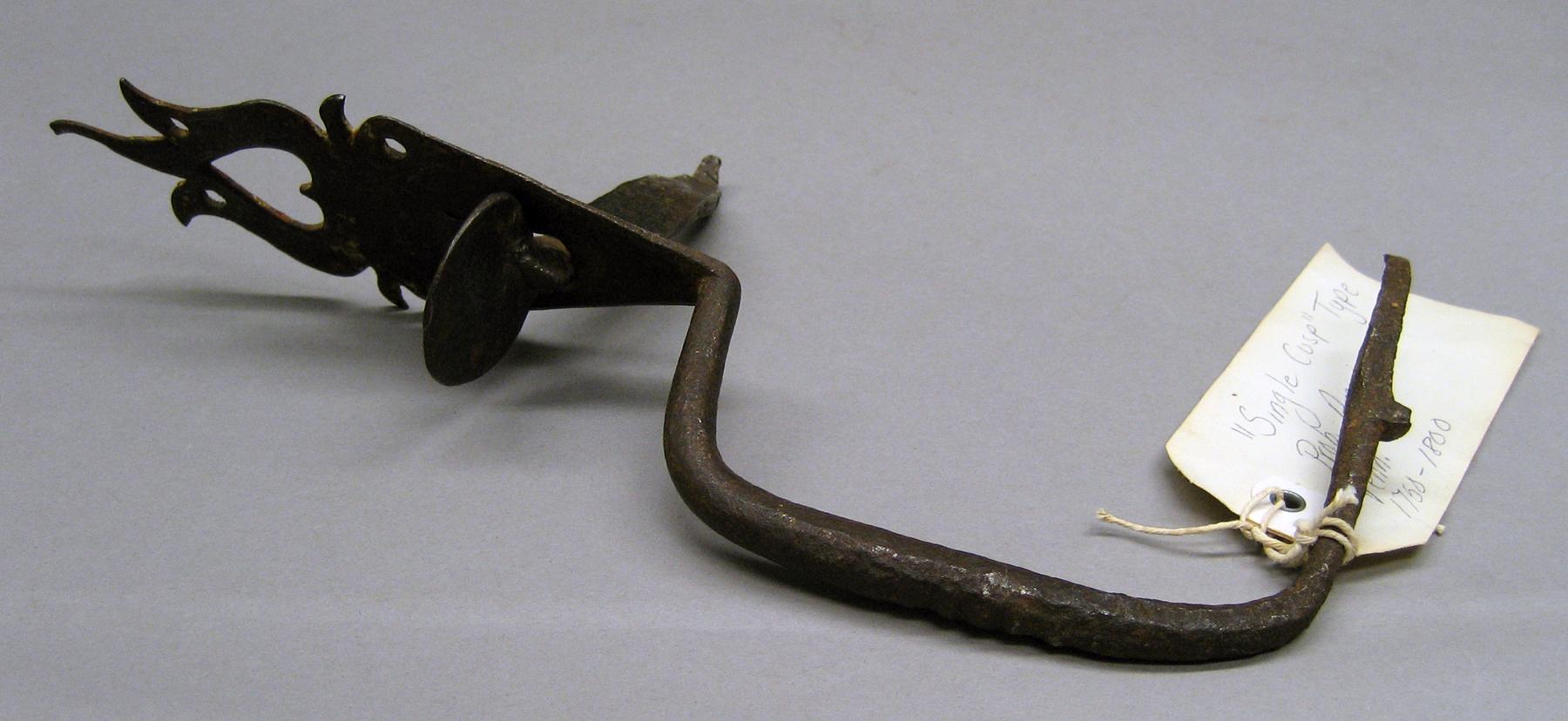 1969.2108 Door handle
