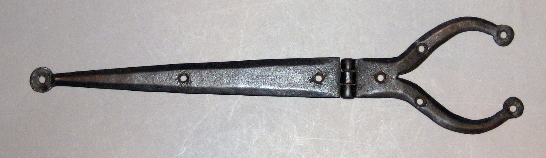 1969.2130 Hinge