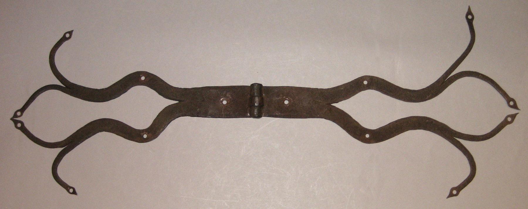 1969.2132 Hinge