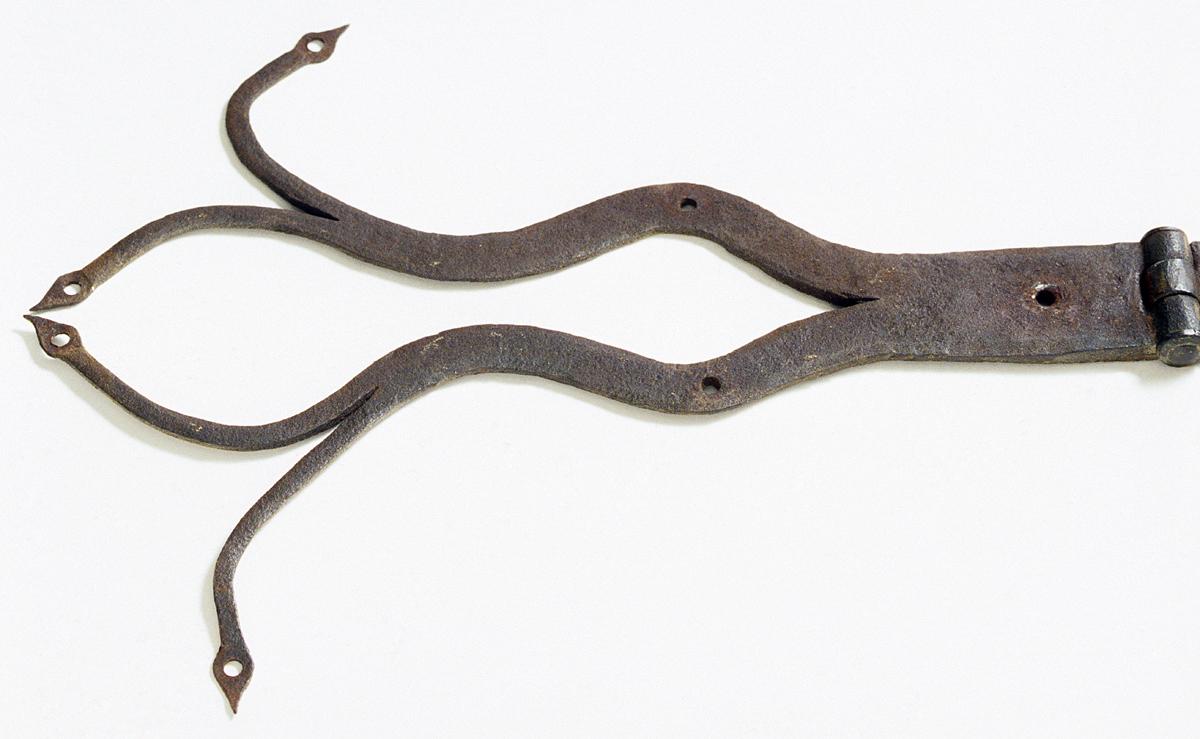 1969.2132 Hinge, Detail