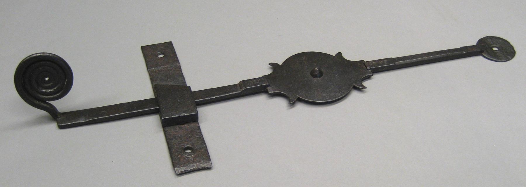 1969.2136 A-B Door latch (detail)