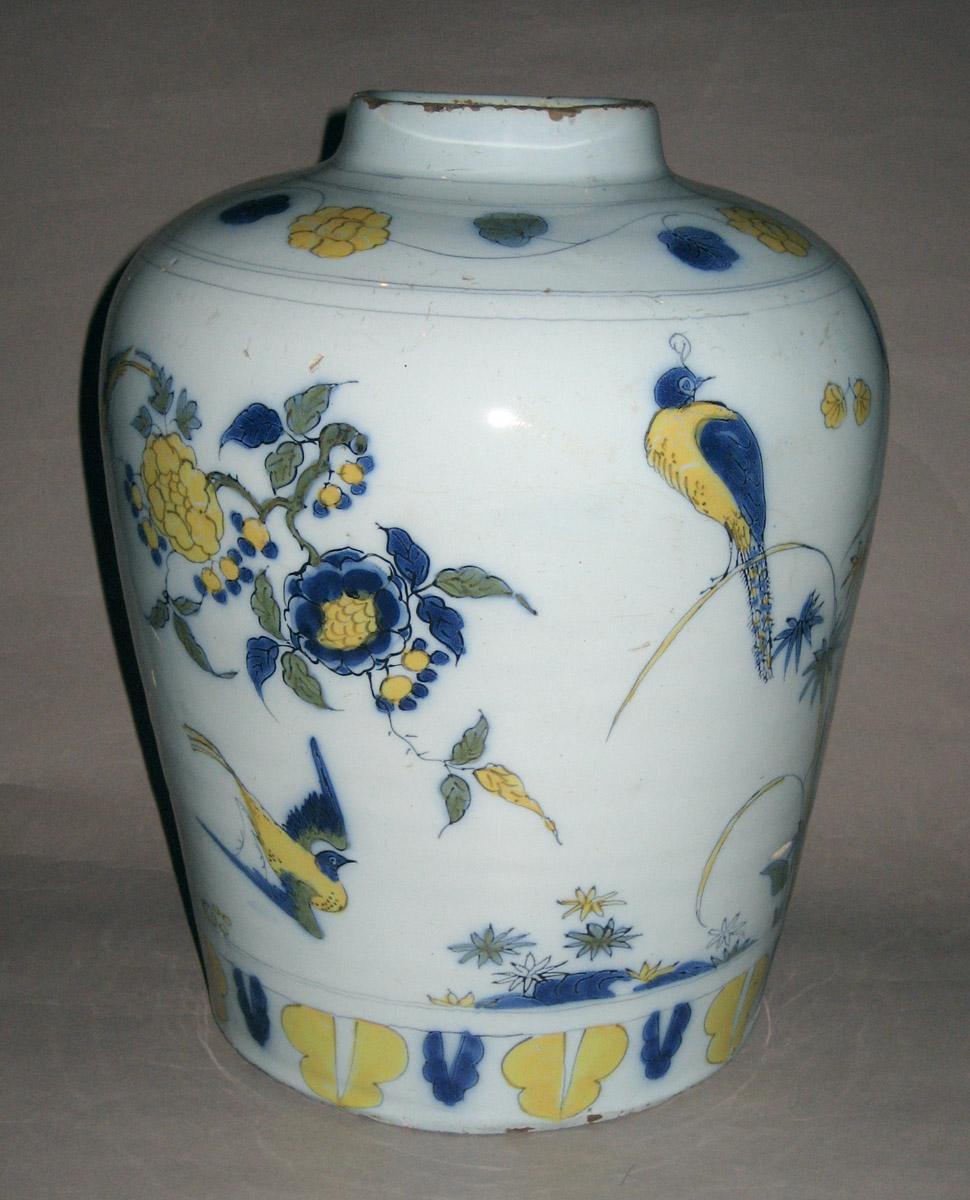 1969.2145 Delft vase (side 3)