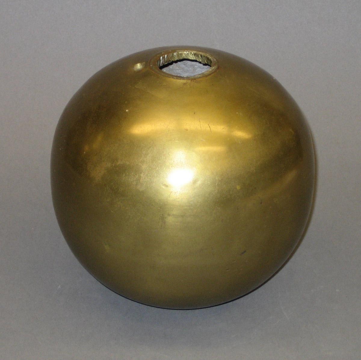 1969.2171 Globe