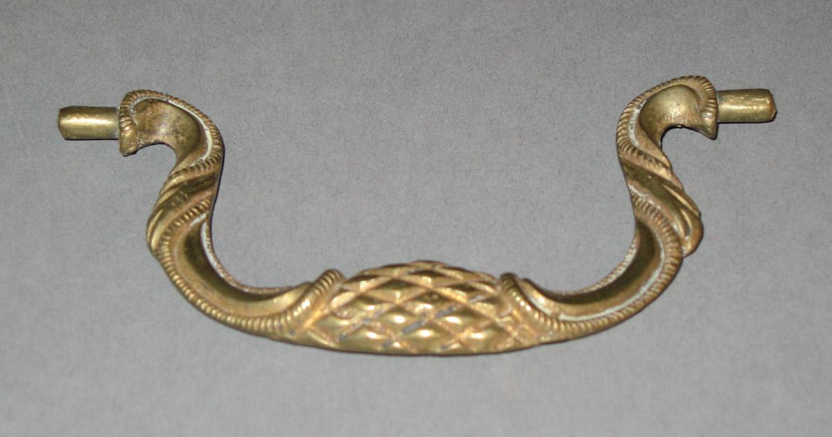 1969.2177 Bail handle