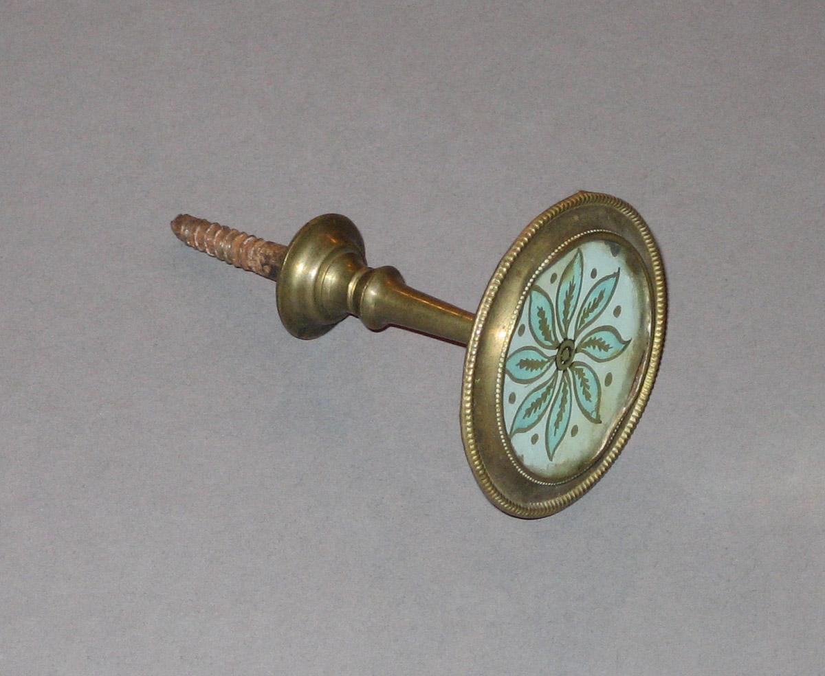 1957.0067.001 Cloak pin