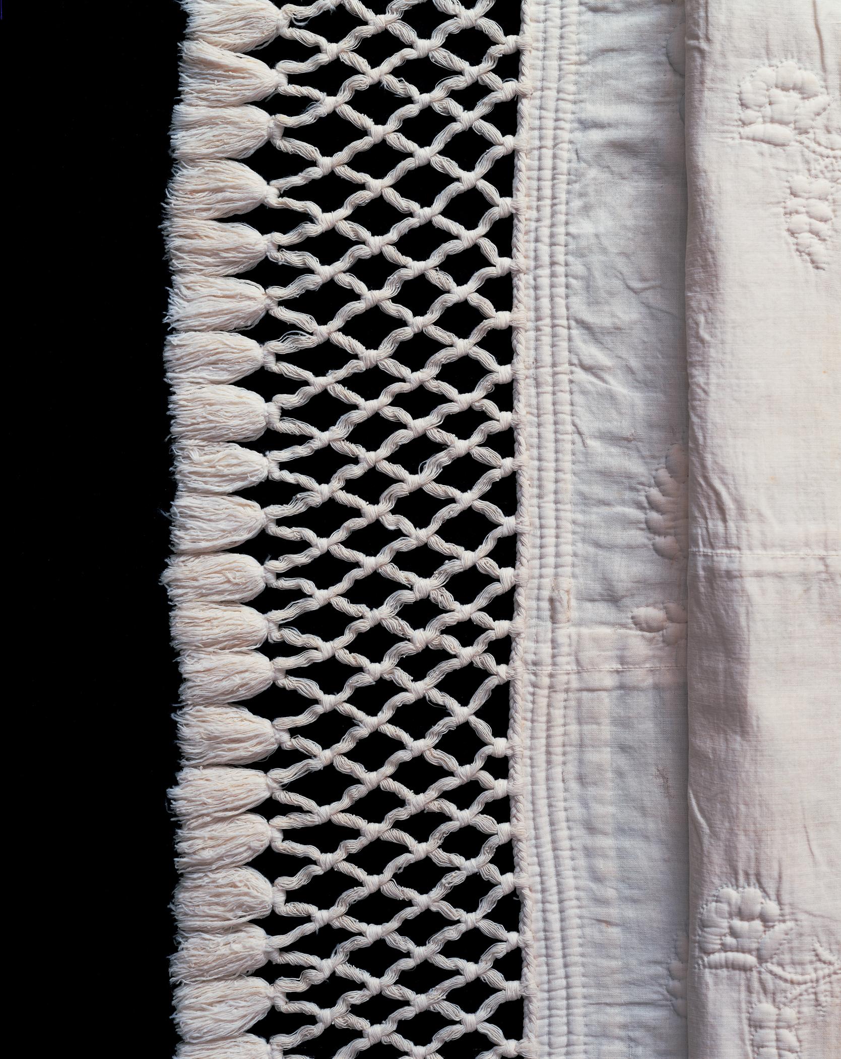 1957.0067.006 Valance (fringe detai)