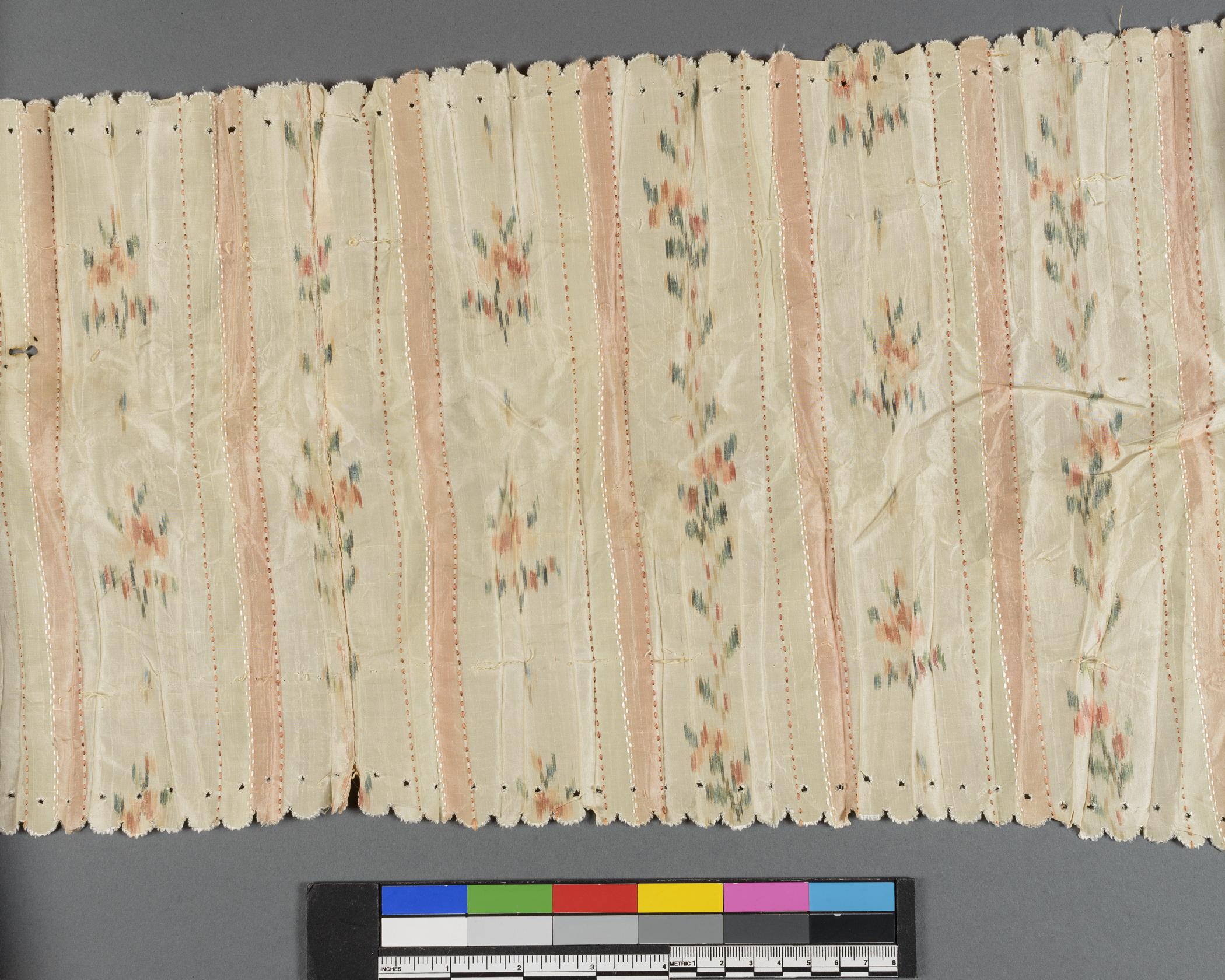 1969.2486 K Textile fragment, detail 1