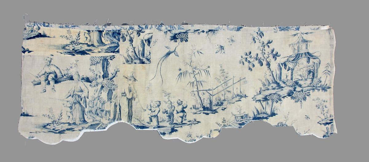 1957.0075.003 Textile, printed obverse