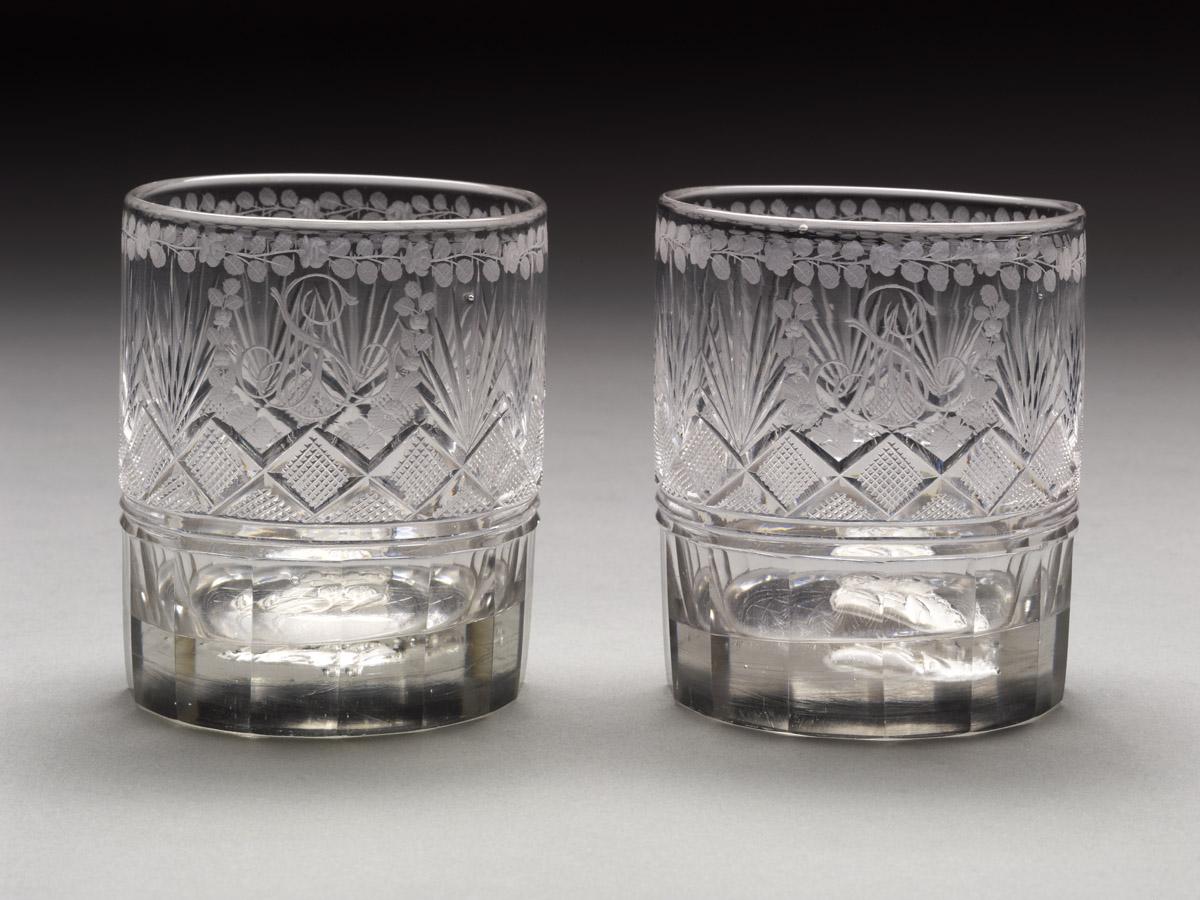 1957.0076.002, .001 Glass tumblers