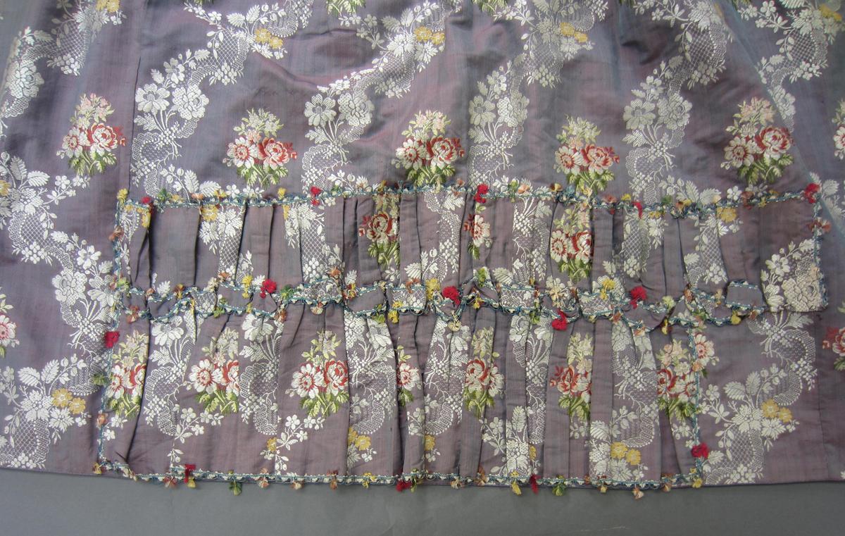 1969.2570 B Petticoat, Detail