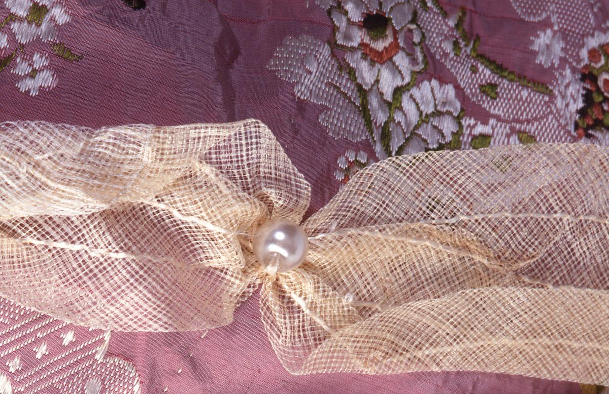 1969.2571 Dress (detail 3)