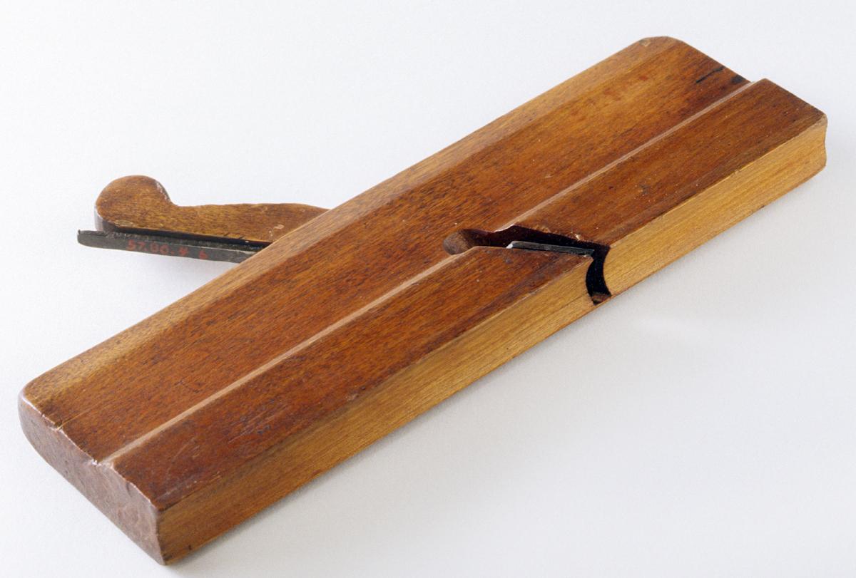 1957.0080.004 A-C Hollow Plane