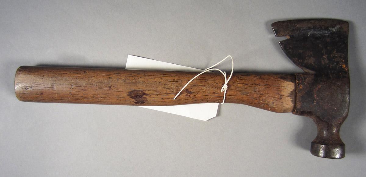 1957.0080.009 Hatchet, side 2