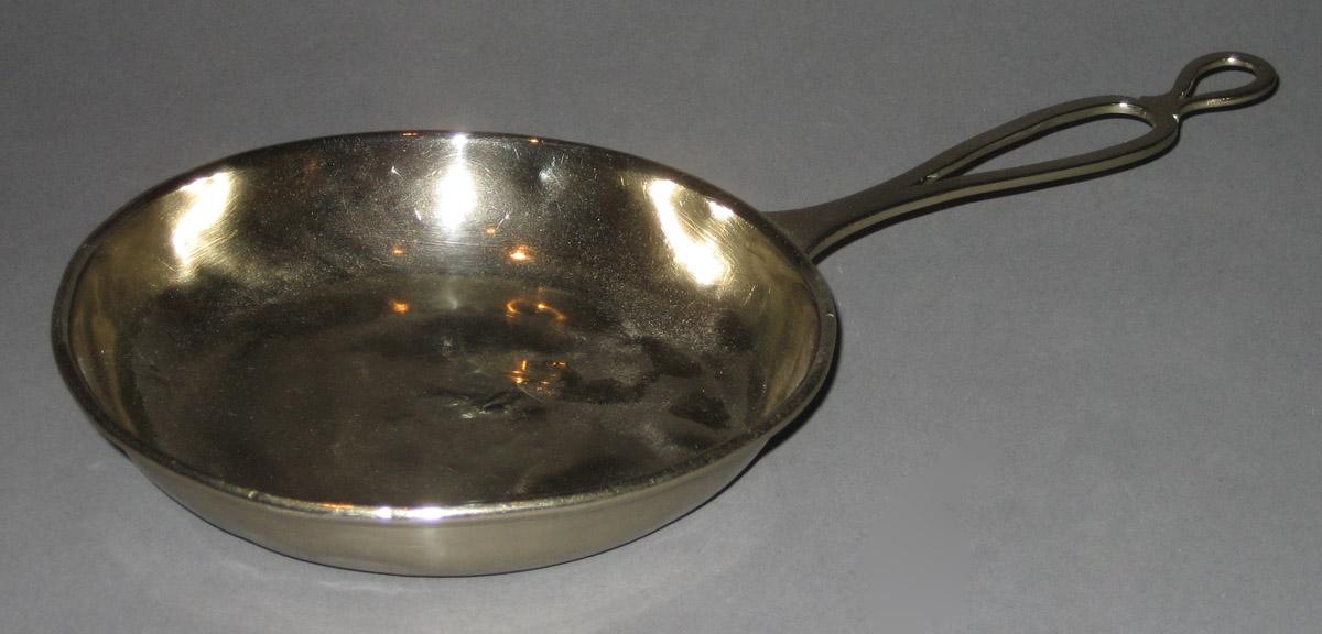 1957.0083.012 Sauce pan