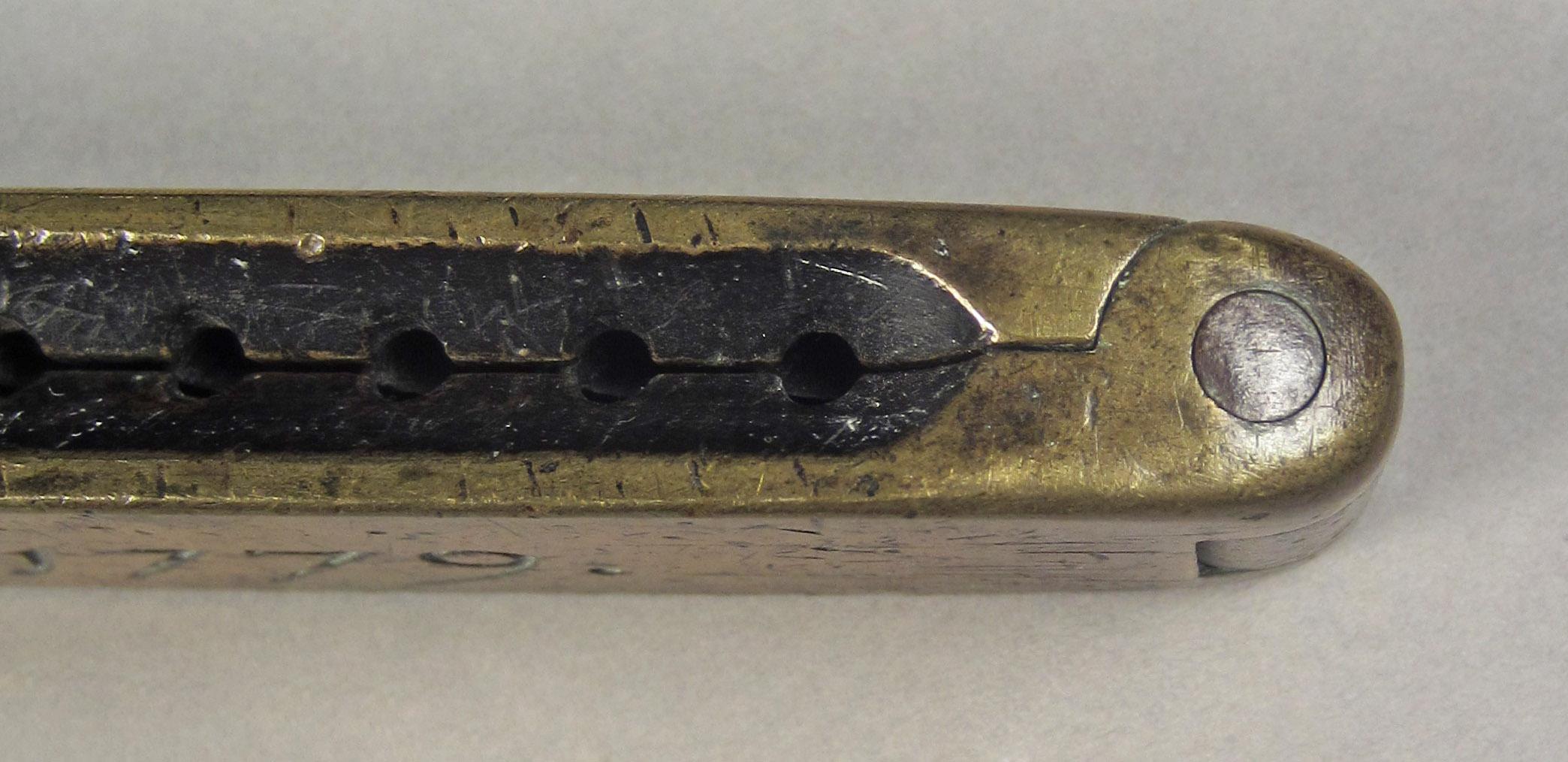 1957.0084.001, Shot mold, hinge