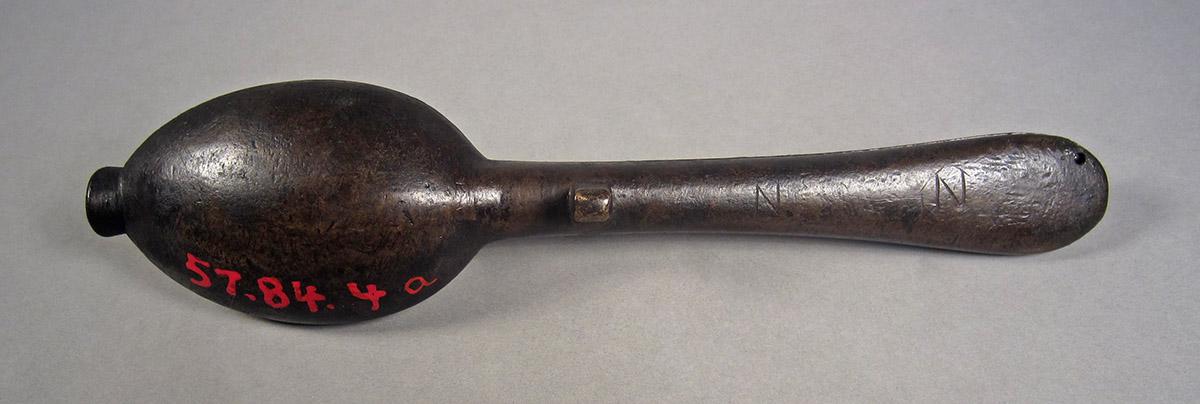 1957.0084.004, Spoon mold, side 2