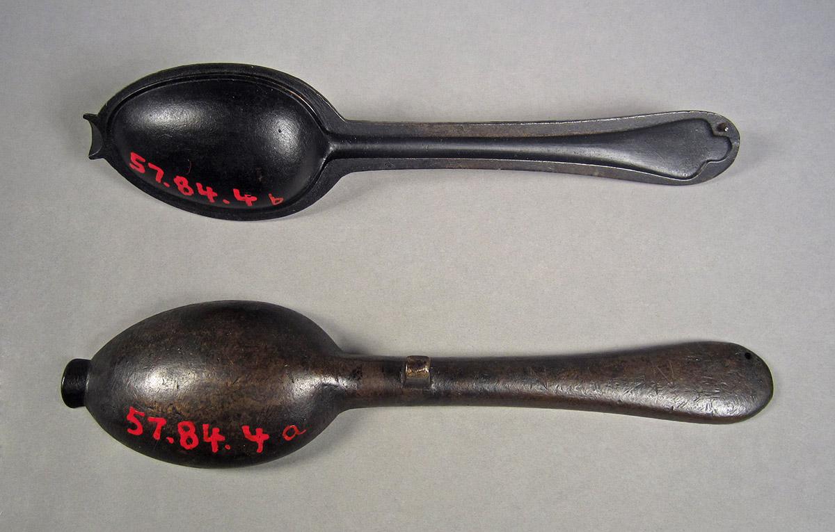 1957.0084.004, Spoon mold, open side 1