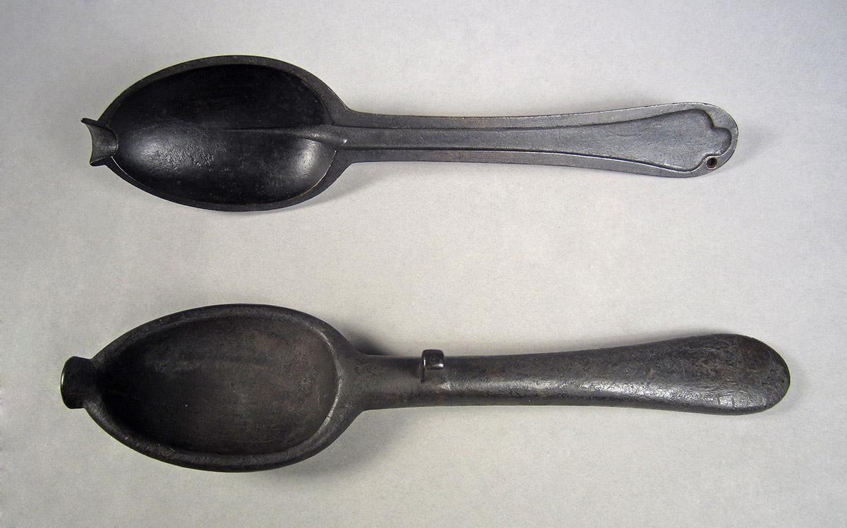 1957.0084.004, Spoon mold, open side 2