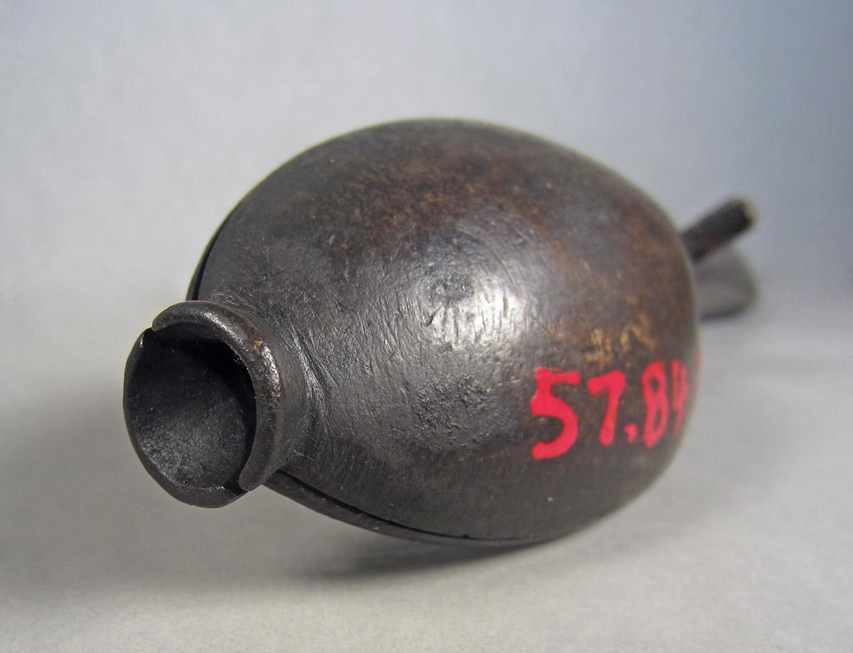 1957.0084.004, Spoon mold, tip