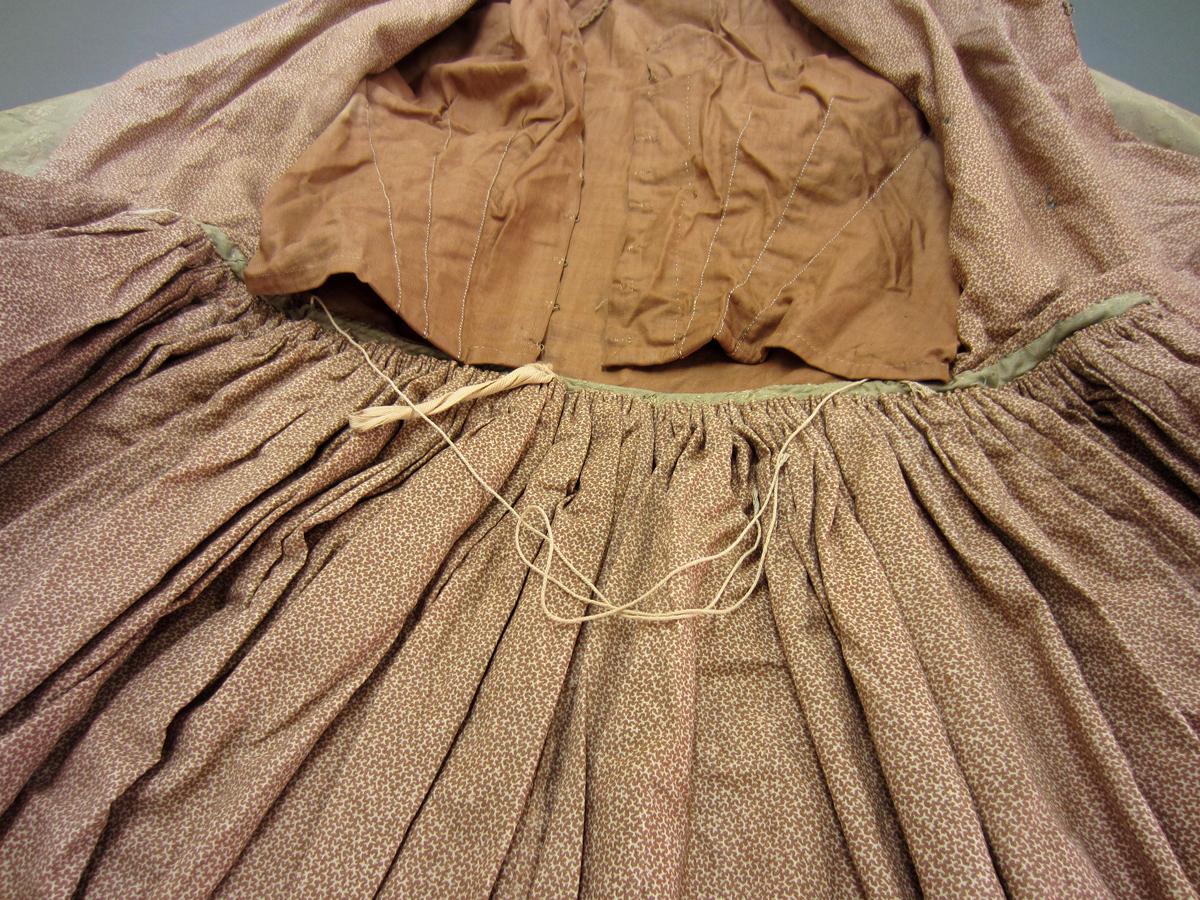 1969.2695.001 Dress, Drawstring