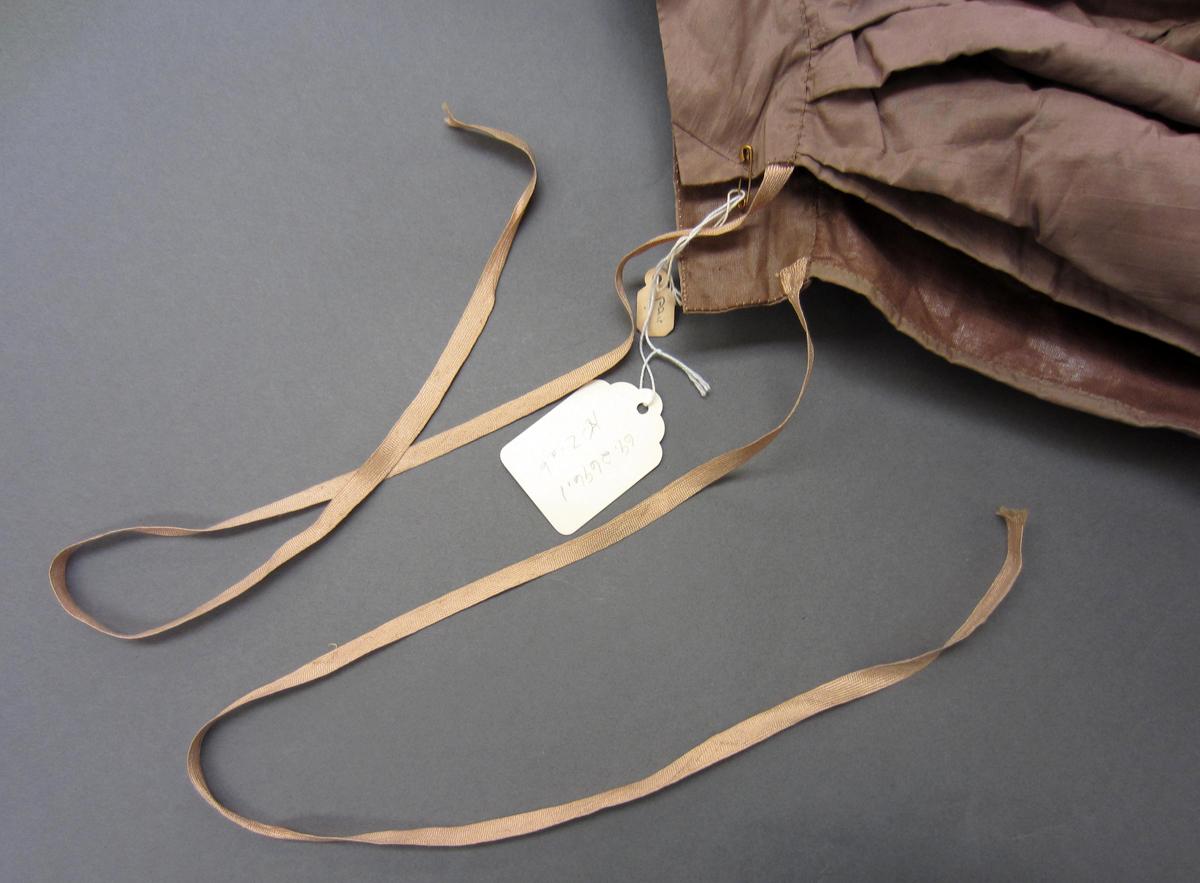 1969.2696.001 Petticoat, Tape